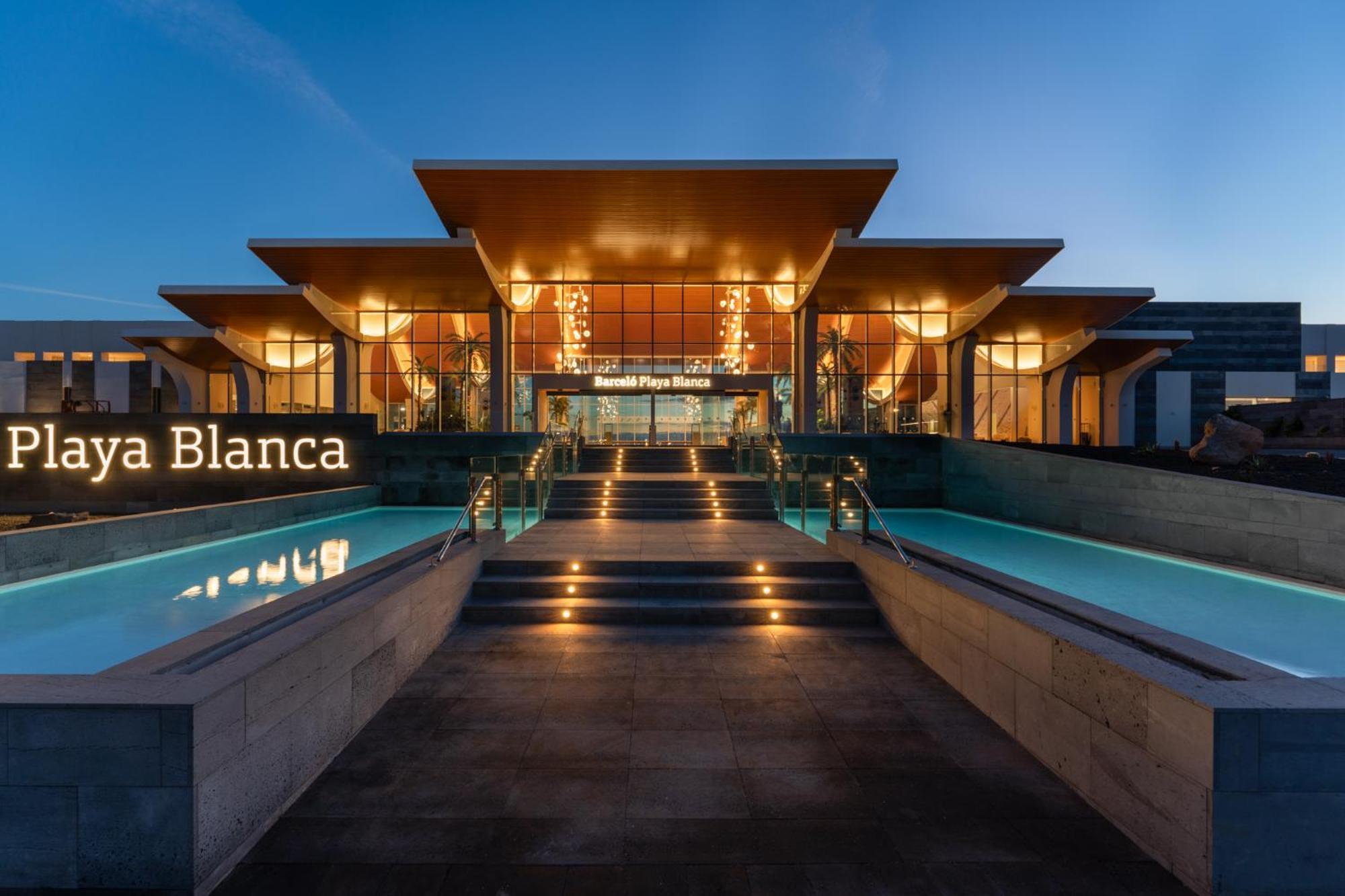 Отель Barcelo Playa Blanca Экстерьер фото