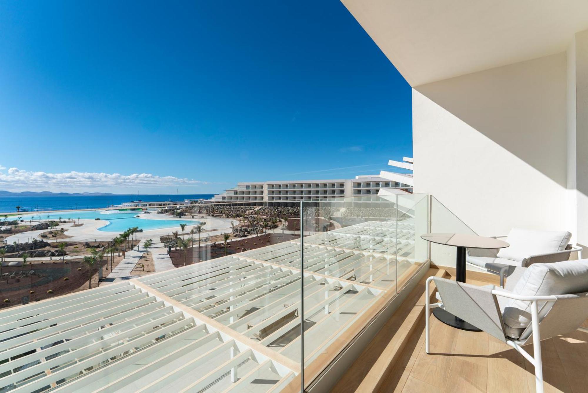 Отель Barcelo Playa Blanca Экстерьер фото